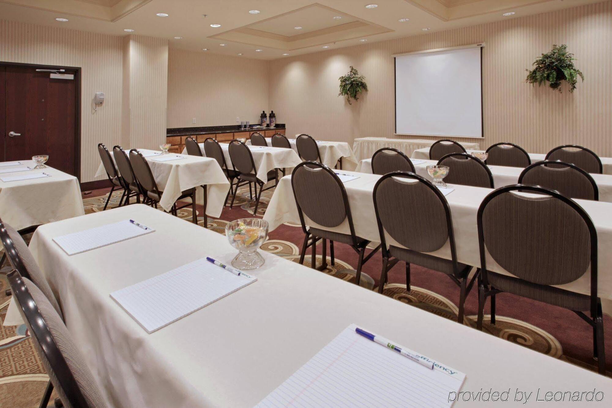 Holiday Inn Express Hotel And Suites Conroe By Ihg Exterior photo