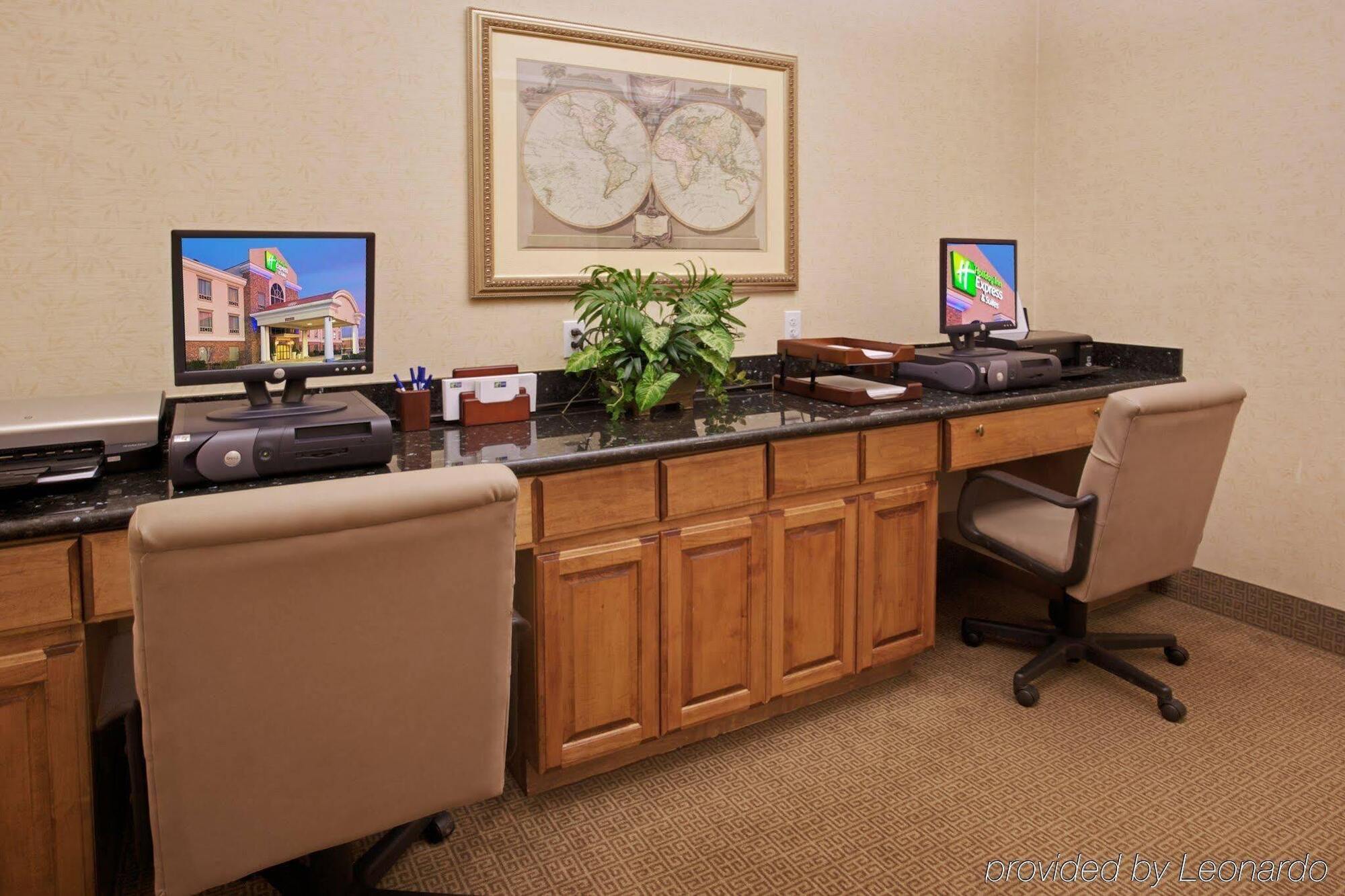 Holiday Inn Express Hotel And Suites Conroe By Ihg Exterior photo